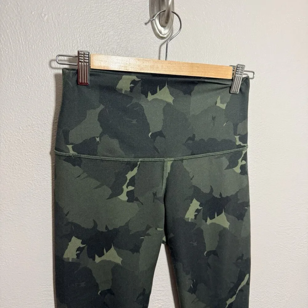 lululemon athletica measurements please